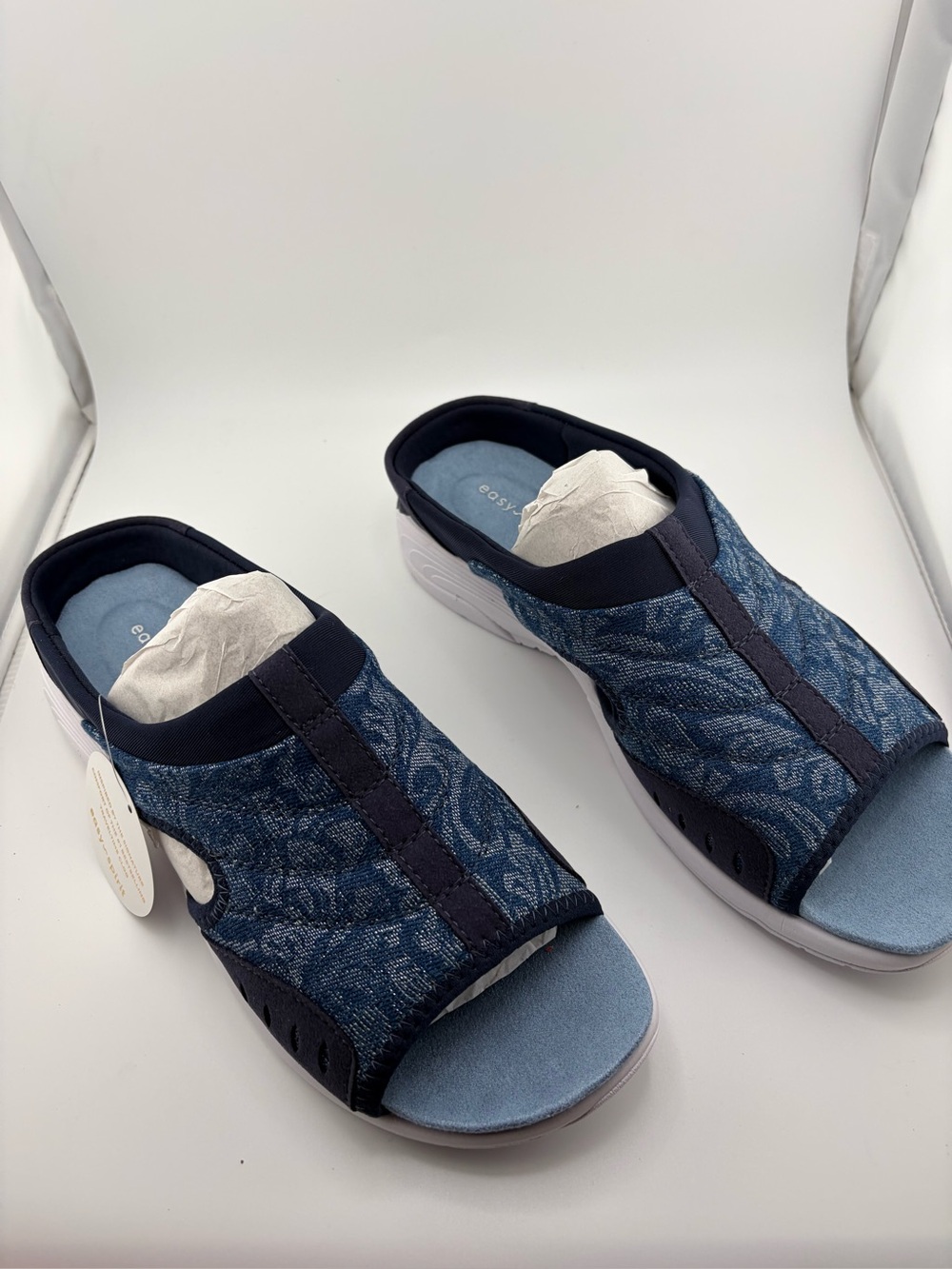 0237: Easy Spirit Women's Traciee 7 Navy Blue Slip-On Open-Toe Sandals